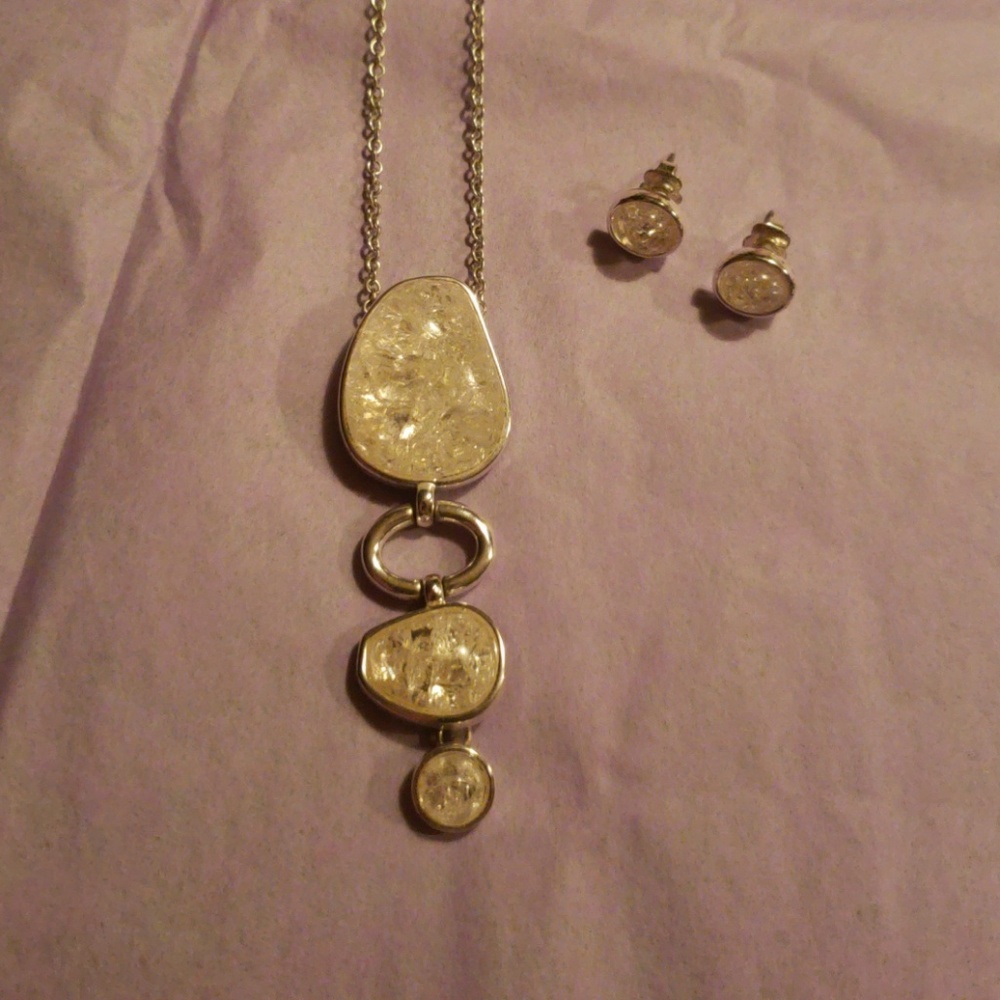 Necklace with earrings